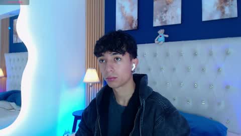 Snapshot of aiden_rivers_ chatting on 04/22/26, 12:50 Aiden online show from 04/22/26, 12:50