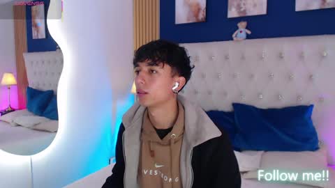 Snapshot of aiden_rivers_ chatting on 04/24/26, 01:24 Aiden online show from 04/24/26, 01:24