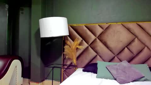 Snapshot of aiden_royce chatting on 09/08/25, 11:48 aiden_royce online show from 09/08/25, 11:48