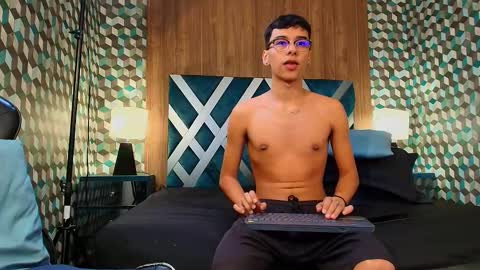 Snapshot of aiden_royce chatting on 09/09/25, 07:57 aiden_royce online show from 09/09/25, 07:57