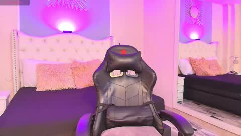 Snapshot of aiden_royce chatting on 09/22/25, 04:47 aiden_royce online show from 09/22/25, 04:47