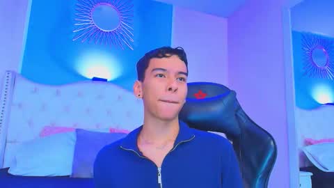 Snapshot of aiden_royce chatting on 09/29/25, 02:27 aiden_royce online show from 09/29/25, 02:27