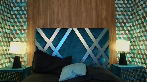 Snapshot of aiden_royce chatting on 10/15/25, 05:51 aiden_royce online show from 10/15/25, 05:51