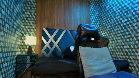 Snapshot of aiden_royce chatting on 10/20/25, 02:34 aiden_royce online show from 10/20/25, 02:34