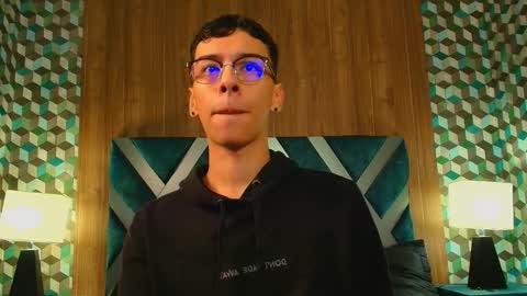 Snapshot of aiden_royce chatting on 10/27/25, 04:27 aiden_royce online show from 10/27/25, 04:27