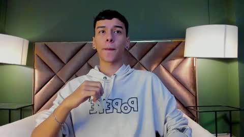 Snapshot of aiden_royce chatting on 11/10/25, 11:53 aiden_royce online show from 11/10/25, 11:53