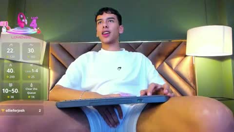 Snapshot of aiden_royce chatting on 11/26/25, 04:46 aiden_royce online show from 11/26/25, 04:46