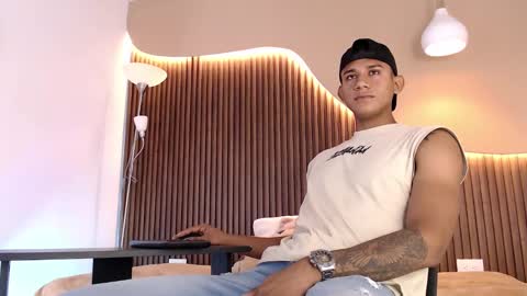 Snapshot of aiden_steel chatting on 09/19/25, 01:56 Aiden online show from 09/19/25, 01:56