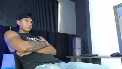 Aiden online show from 09/21/25, 01:13