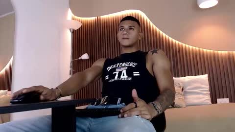 Aiden online show from 10/21/25, 01:56