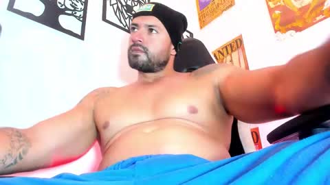 Snapshot of aidenbrites chatting on 10/29/25, 02:14 Aiden Brites online show from 10/29/25, 02:14