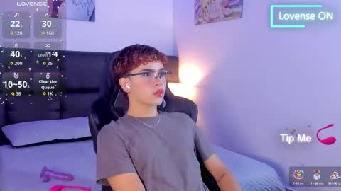 Aiden  online show from 09/23/25, 12:30