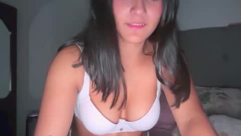 Aiisha online show from 05/12/26, 12:52