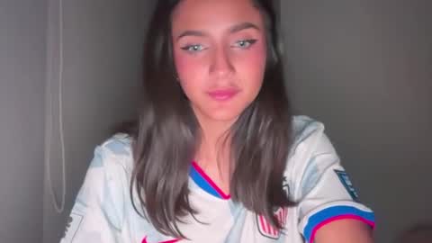 Aiisha online show from 07/23/26, 01:58