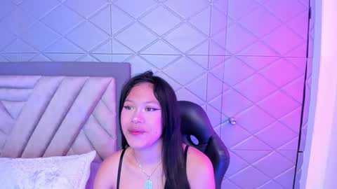 AikoLee online show from 09/30/25, 07:13