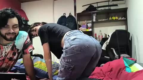 Aiko Mitsuhara online show from 01/03/25, 07:49