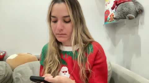 Aile online show from 12/25/24, 04:32