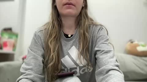 Aile online show from 02/25/25, 01:41