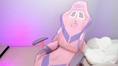 Ailee Hyuga online show from 03/10/25, 03:20