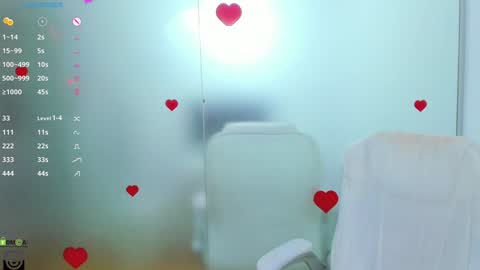 Snapshot of aileen_williams chatting on 12/03/25, 08:23 Allie online show from 12/03/25, 08:23