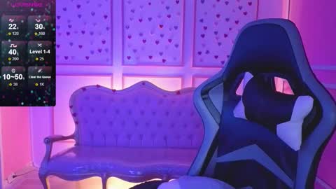 ailen online show from 10/14/25, 02:34