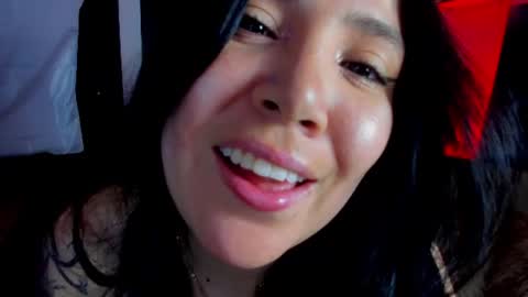 Ailyn  online show from 07/25/26, 05:05