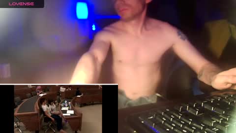 Snapshot of aimz2submit chatting on 12/17/24, 12:23 aimz2submit online show from 12/17/24, 12:23