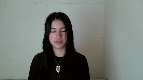 J  online show from 05/04/26, 06:59