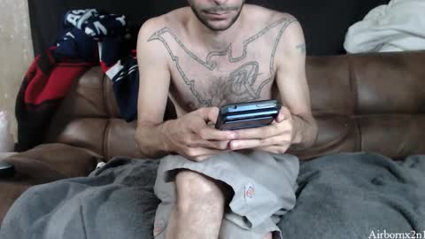 Snapshot of airbornx2n1 chatting on 11/20/25, 02:45 Leo Airborn Sir Daddy online show from 11/20/25, 02:45