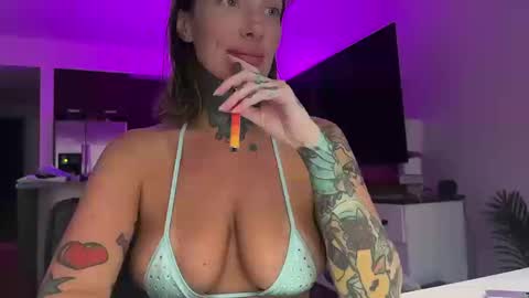 Snapshot of airgeadx chatting on 09/12/25, 09:59 Airgead online show from 09/12/25, 09:59