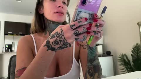 Snapshot of airgeadx chatting on 09/20/25, 06:53 Airgead online show from 09/20/25, 06:53