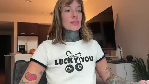 Snapshot of airgeadx chatting on 11/02/25, 07:27 Airgead online show from 11/02/25, 07:27