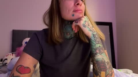 Snapshot of airgeadx chatting on 11/22/25, 10:42 Airgead online show from 11/22/25, 10:42