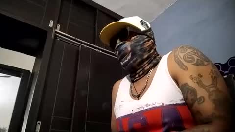 Snapshot of airoon91 chatting on 11/18/25, 09:25 airoon91 online show from 11/18/25, 09:25