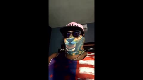 Snapshot of airoon91 chatting on 12/15/25, 04:39 airoon91 online show from 12/15/25, 04:39