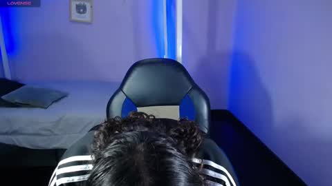     online show from 10/03/25, 08:17