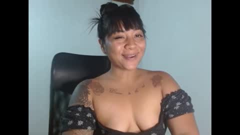 Aisha  online show from 12/23/24, 11:49