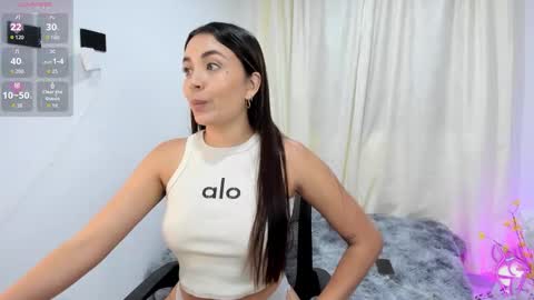 Snapshot of aisha_es chatting on 11/05/25, 11:16 Aisha online show from 11/05/25, 11:16