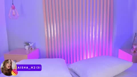 Aisha online show from 09/22/25, 09:06