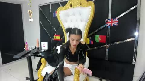 Aisha online show from 06/20/26, 08:22