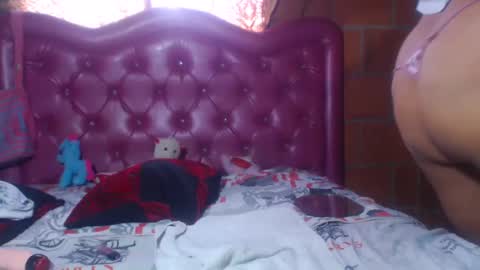 aisha koswell3 online show from 01/15/25, 08:48