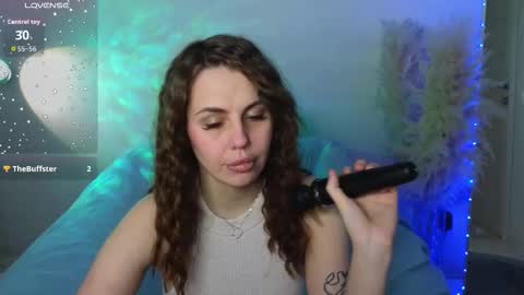 Snapshot of aisha_riley chatting on 10/22/25, 03:23 Aisha online show from 10/22/25, 03:23