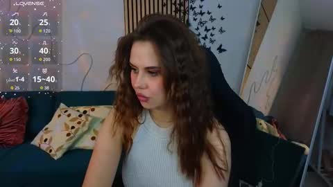 Snapshot of aisha_riley chatting on 11/20/25, 03:01 Aisha online show from 11/20/25, 03:01