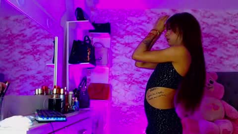 aisha_sex222 online show from 05/18/26, 05:02