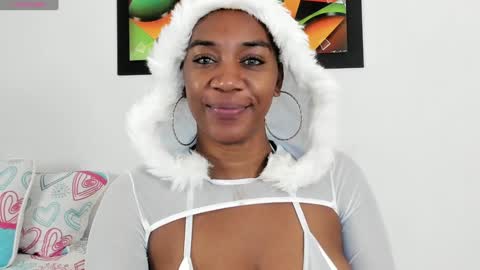 Aisha online show from 01/15/25, 12:36