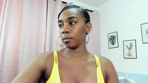 Aisha online show from 02/25/25, 03:38
