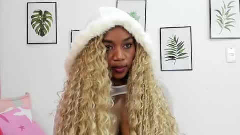 Aisha online show from 03/04/25, 03:26
