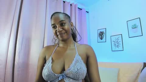Aisha online show from 10/07/25, 12:46