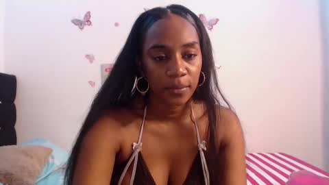 Aisha online show from 11/26/25, 08:43
