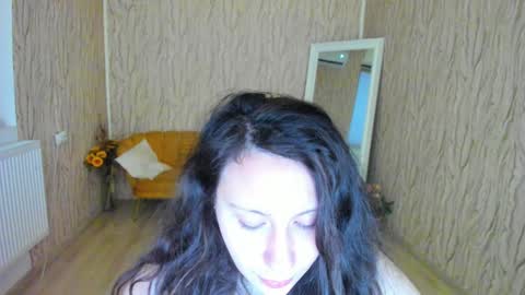 Aisha online show from 12/20/24, 05:25